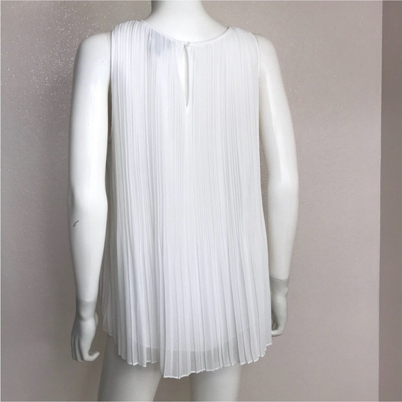 Halogen medium white cleated sleeveless top - Picture 6 of 14